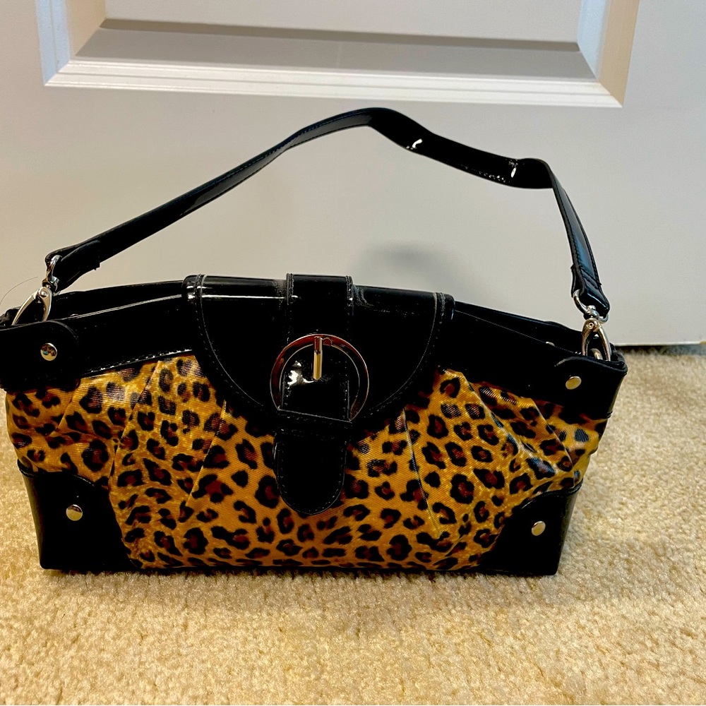 Cheetah print handbag